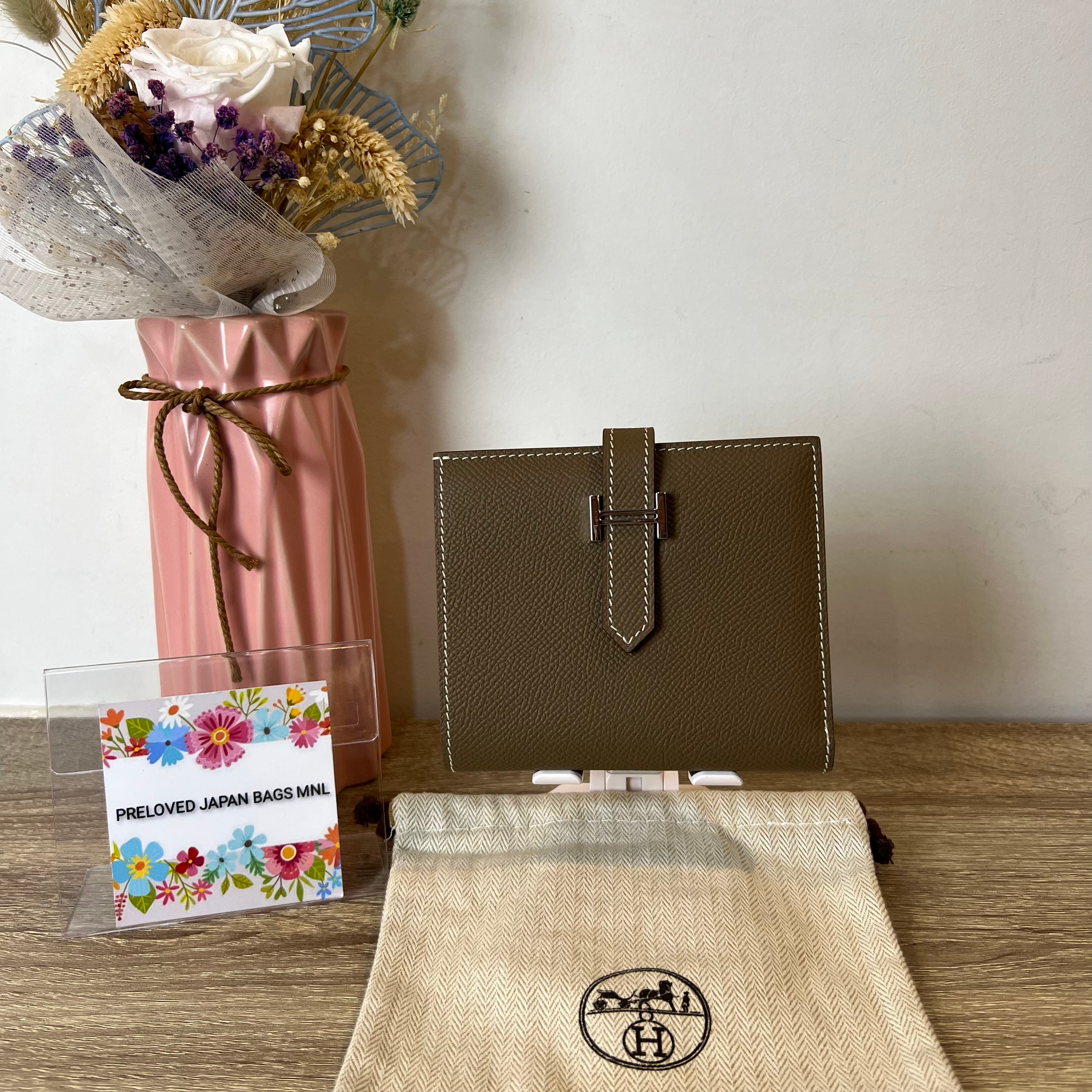 Short Compact Etoupe Wallet
