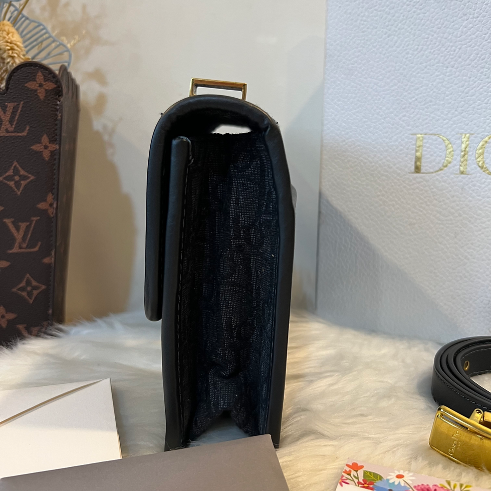 Thumbnail: Black Canvas Slingbag