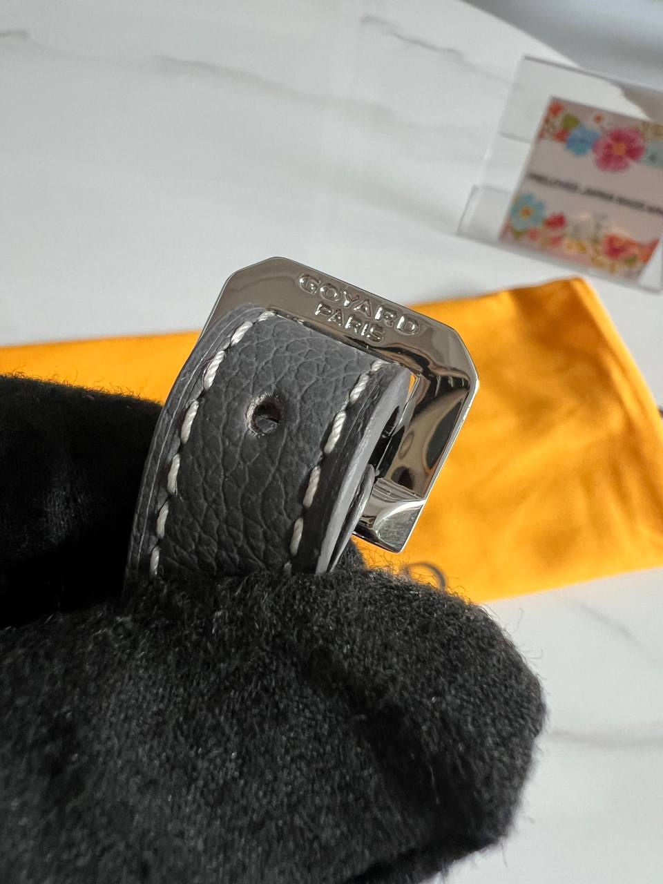 Thumbnail: Hirondelle Gray Color