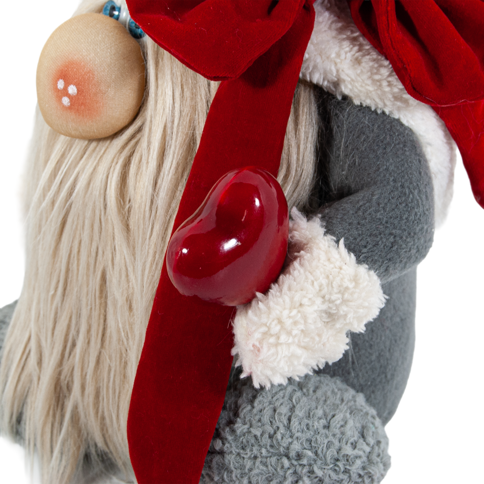 Kurdeleli Beyaz Şapkalı Peluş Figür - Sevgililer Günün Hediyesi - Kalp Detayı