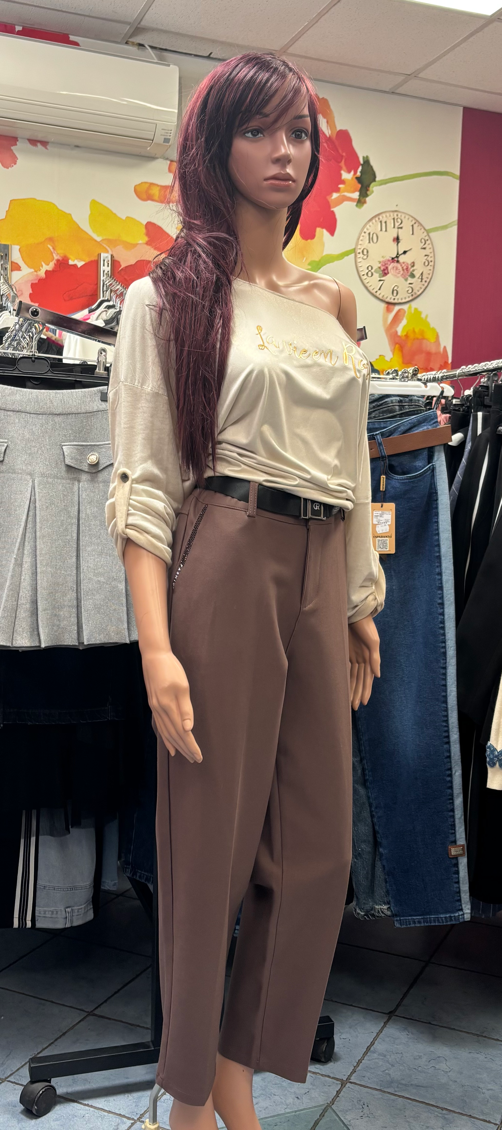 Елегантни дамски панталони