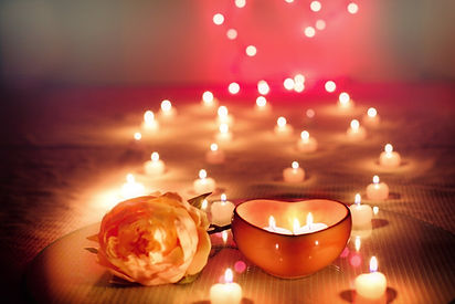 candles_valentine_valentine's_day_lit_candles_glow_romance_romantic_love-1372814-360112184