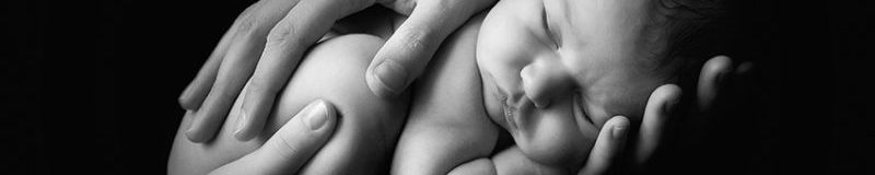 photo-mains-parents-bebe-1-800x534-3361073507.jpg