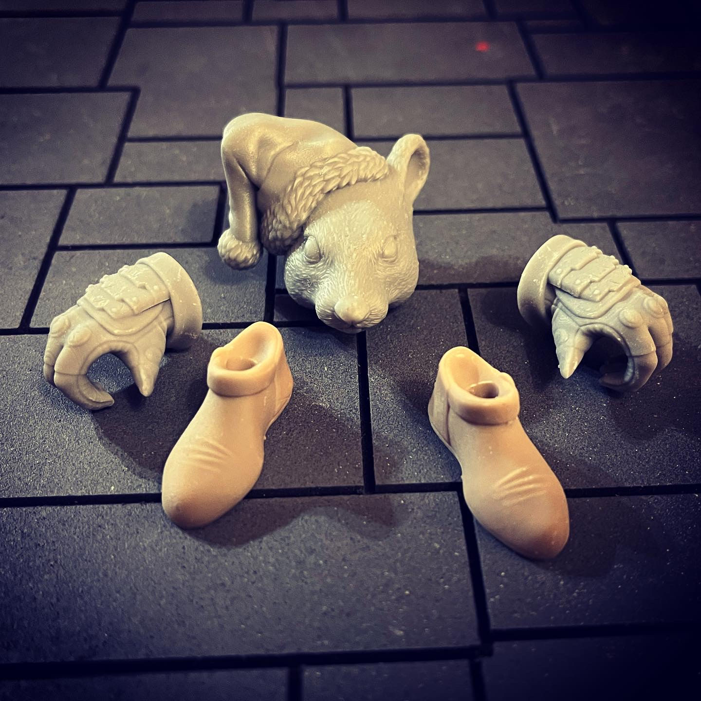 Chris-Mouse Kit, Unpainted