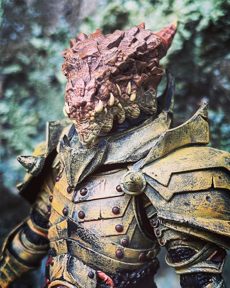 Thumbnail: Rock Drake Head - Unpainted