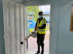 FF.AA. fumigan centro educativo antes de brigada médica en Olancho