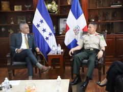 FF.AA. fortalece lazos de cooperación entre Honduras y República Dominicana 