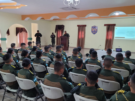 Gira educativa del Liceo Militar de Honduras en unidades del Ejército