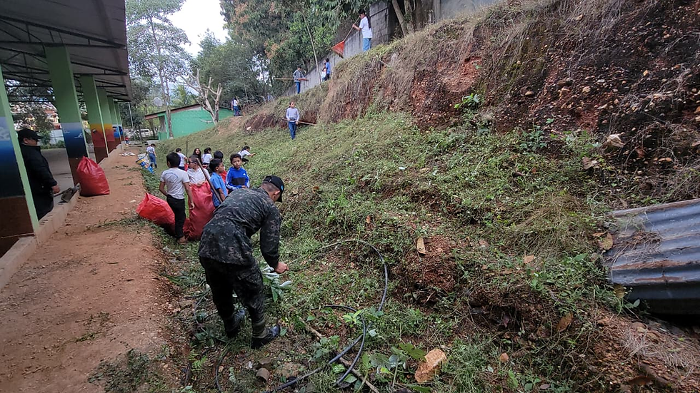 Tercer Batallón de Protección Ambiental promueve entornos saludables en Pinalejo, Santa Bárbara