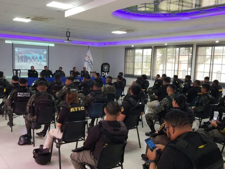 FF. AA. realizan adiestramiento constante a sus miembros