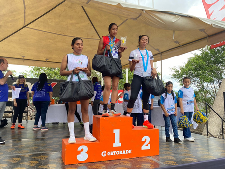 Con exitosa participación, Fuerzas Armadas se unió a la carrera Cristo de El Picacho