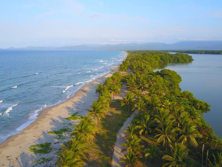 Tela ofrece mar, cultura y selva en perfecta armonía
