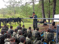 Ejército de Honduras fortalece capacidades en Montañismo Militar en el CAT