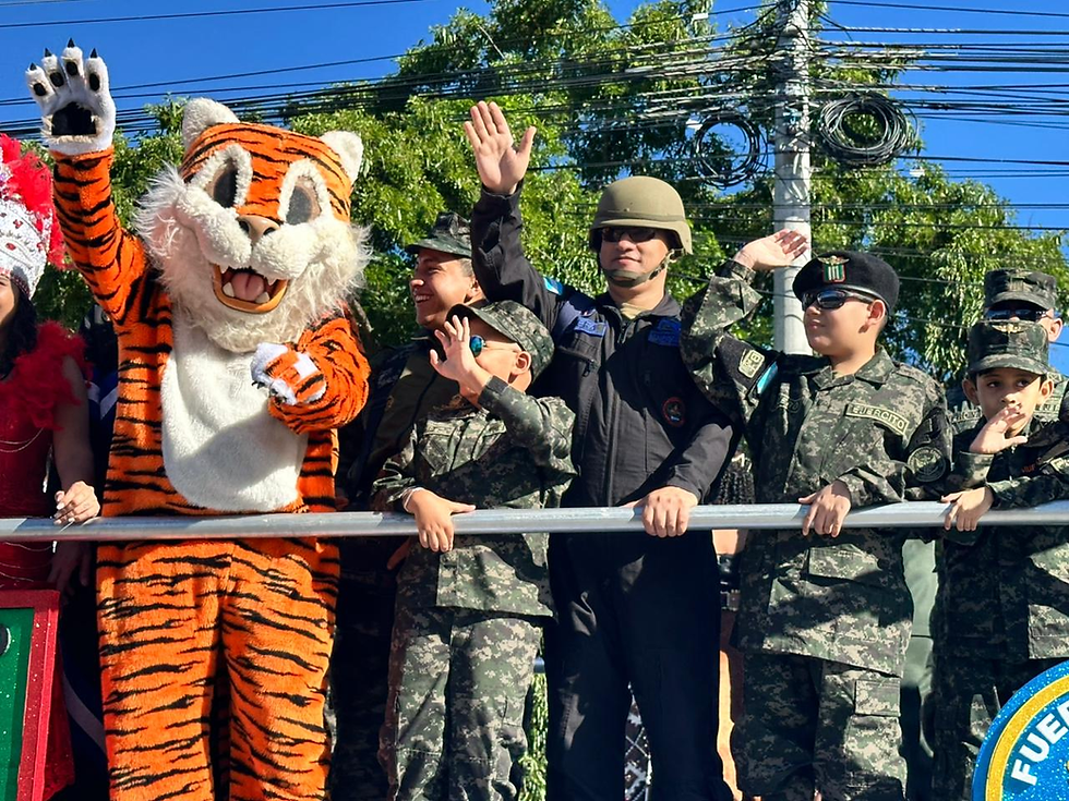 Desfile histórico honra los 200 años del Ejército de Honduras