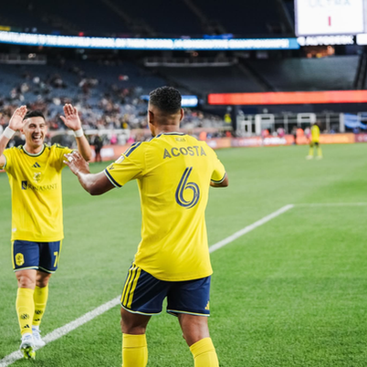 Bryan Acosta efectua excelente actuación en la MLS con doblete en su equipo Nashville