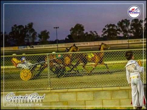 R0 - Other Photos of the Meeting - 03 - 010