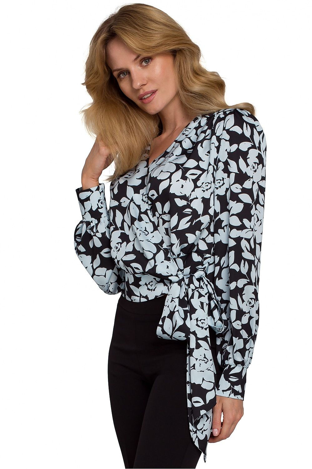 Blouse Model 147636 Makover