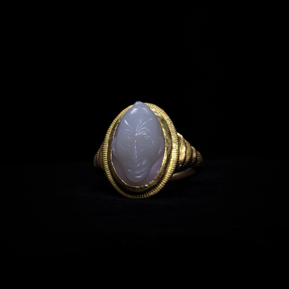Thumbnail: Grotesque cameo ring