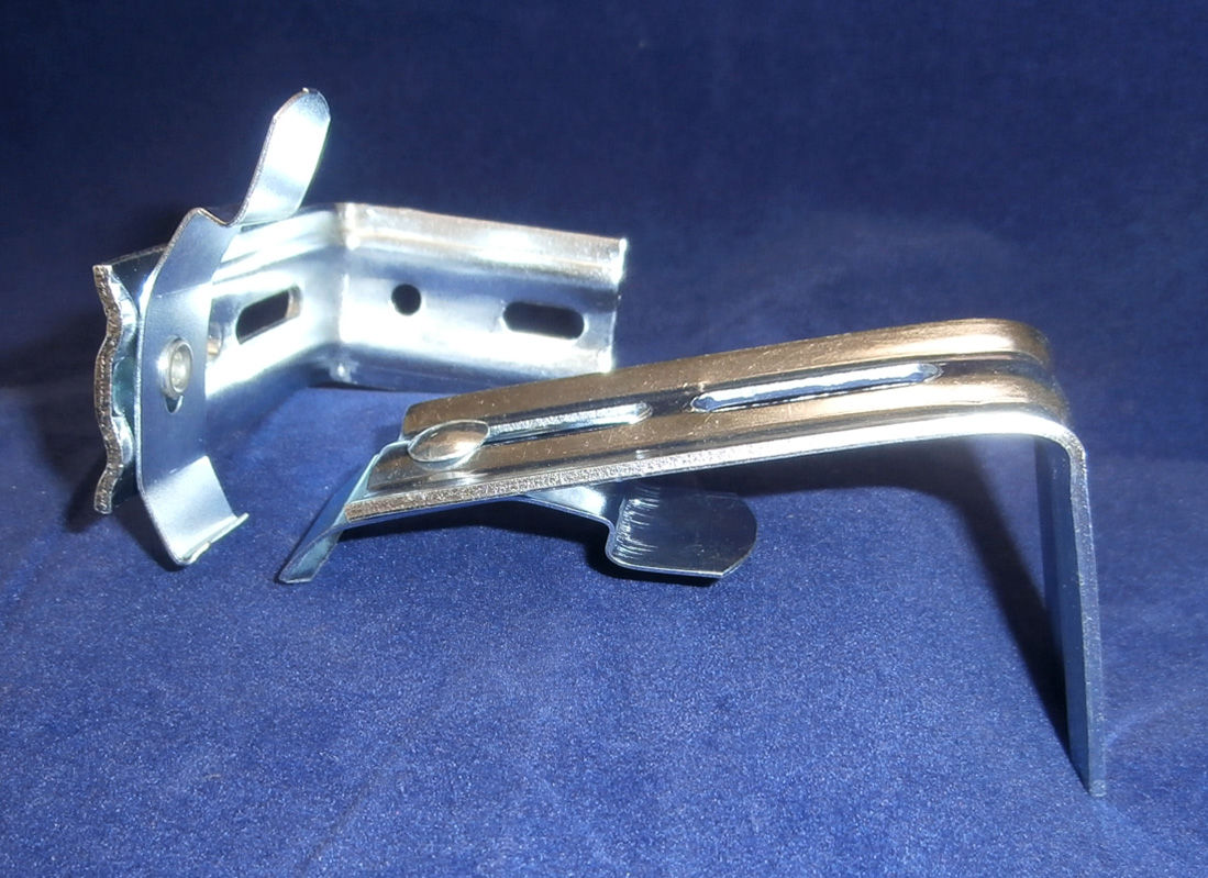 AG201  "L" Bracket with Snap-In Clip