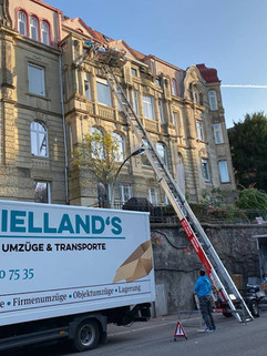 VIELLAND'S UMZÜGE&TRANSPORTE Außenaufzug