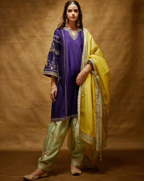 silk kurta set.png