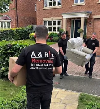 2. Your Go-To Team for Professional Removals in Stamford.webp