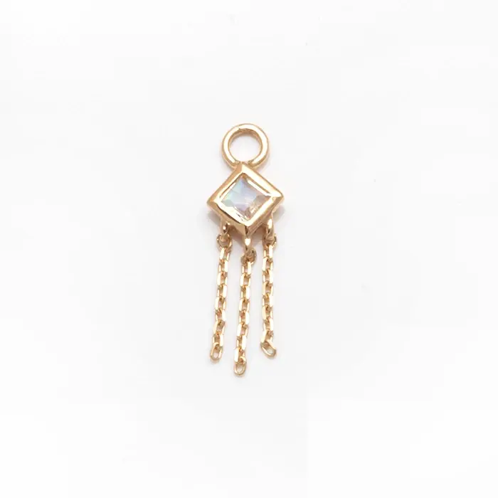 Beatti Neo Tassle Charm mit Rainbow Moonstone