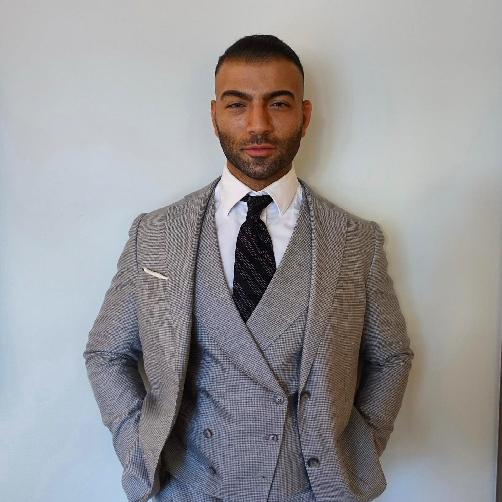Mahdi Sadegh, affärsjurist och grundare av UnikJurist