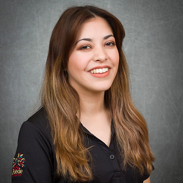 Nieto-Samantha-1038b_edited.jpg