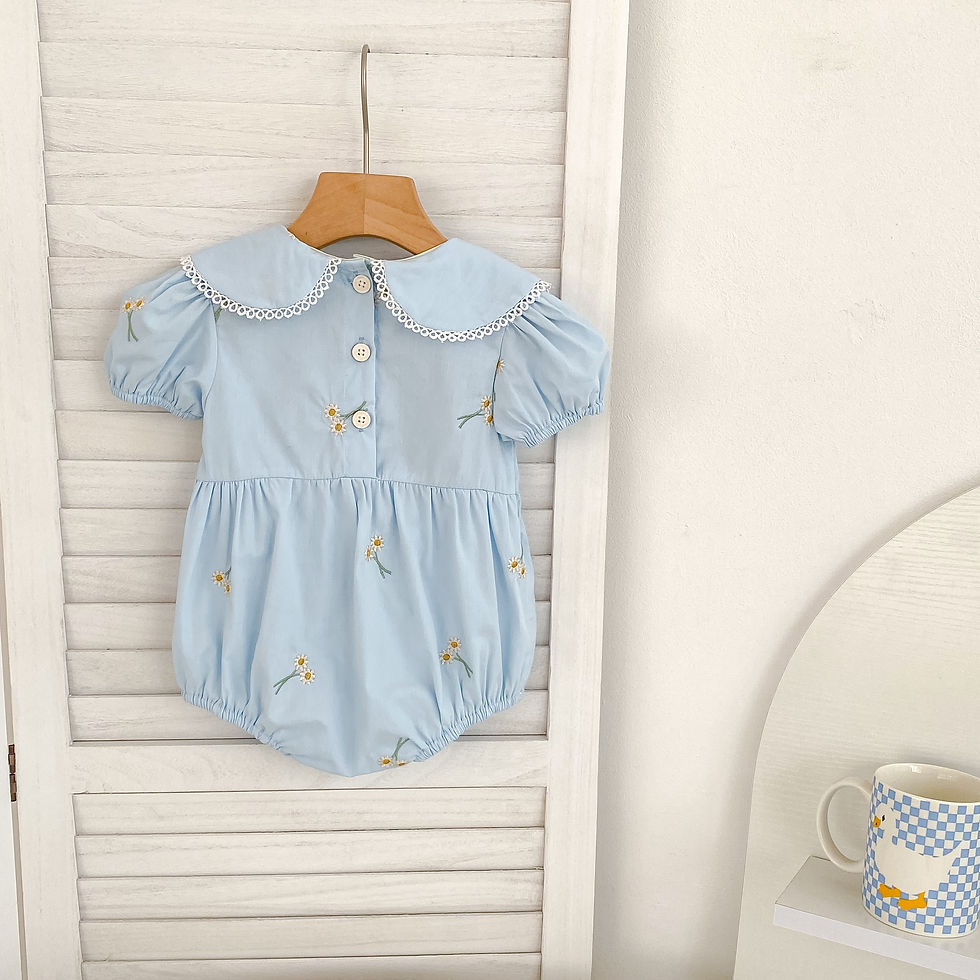 Miniatura: Macacão Florzinha Delicada