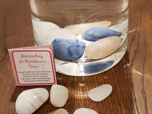 Wie wirken Wasserbelebungssteine?