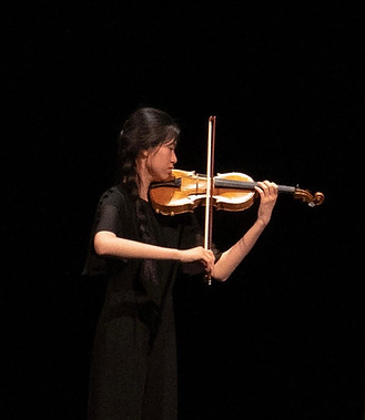 zixin violin.jpg