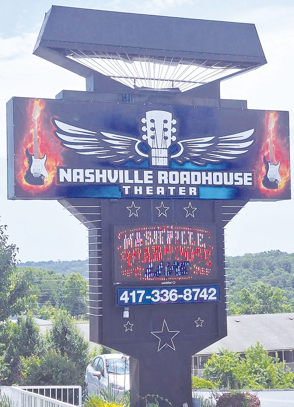 New signs up at Nashville Roadhouse Theater
