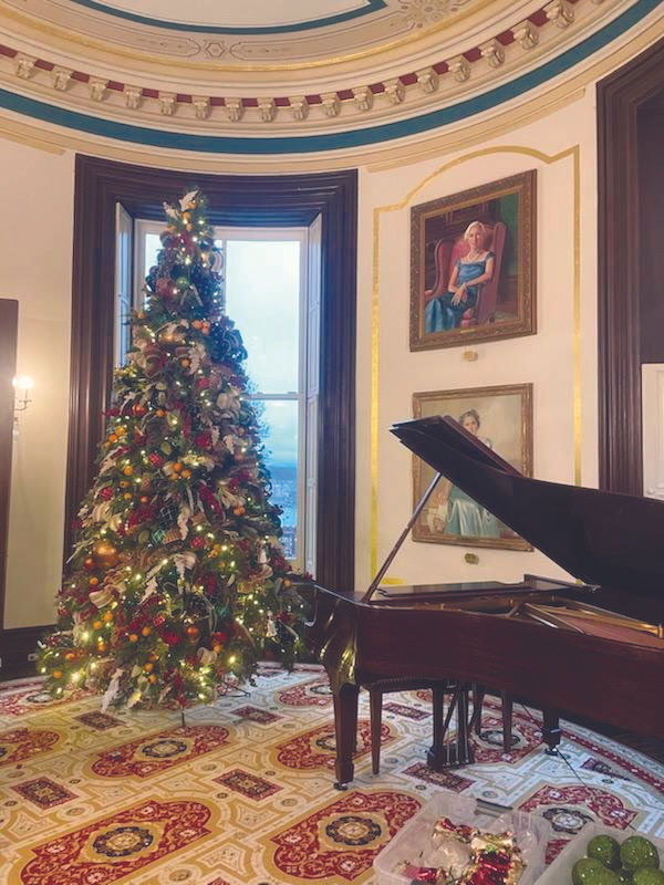 Mansion merrymakers: Silver Dollar City decks the halls at governor’s mansion