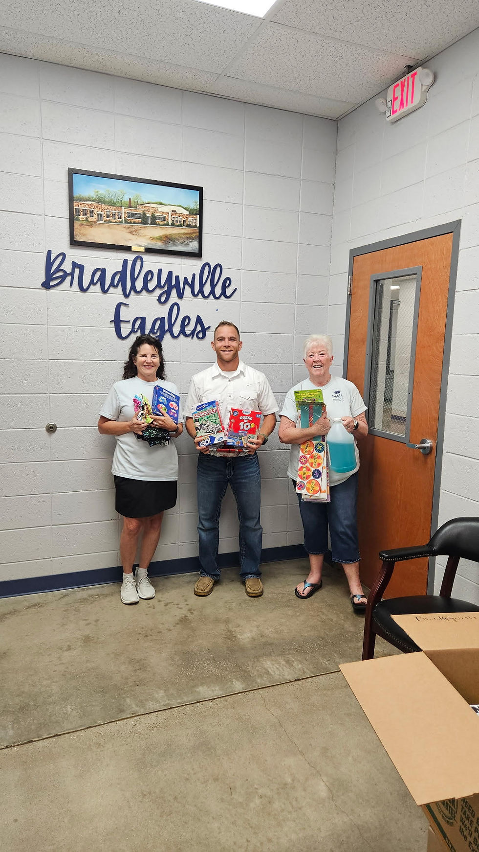 Junior Auxiliary of Taney County delivers annual school supplies to area schools