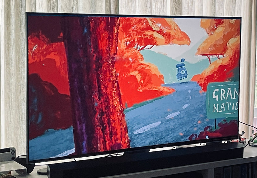 MIKBook-op-tv_edited.jpg