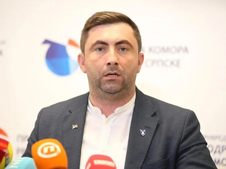 (FOTO) "Ćeraćemo se još!" Konačno se oglasio Petrović poslije ISKLJUČENJA IZ SDS, evo kada će reći svoju stranu priče