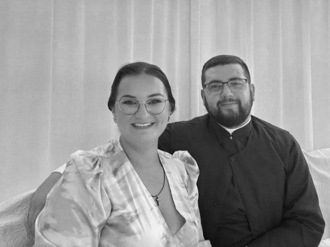 Dan žalosti u Brodu i Derventi zbog pogibije sveštenika i njegove supruge