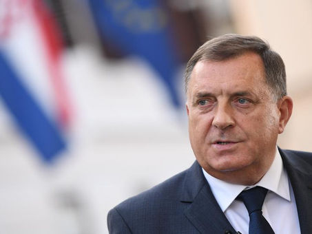 Dodik: Banjaluka poštuje napore patrijarha da objedini našu crkvu i da joj da snagu