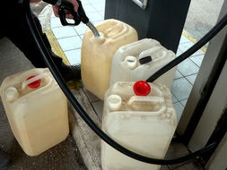 Mijenja li se situacija na pumpama? Barel pojeftinio, pogledajte NOVE CIJENE DIZELA u Srpskoj