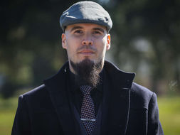(FOTO) Advokat Jokić o MILIONIMA za gradske stipendije: "Nelegalna dvorana je mogla odškolovati nekoliko generacija"