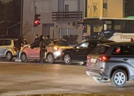 Lančani sudar u Lazarevu izazvao kolaps u saobraćaju u Banjaluci