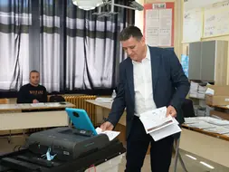 „Narod ga voli, veliki čovjek i humanista“: Simpatizeri Vlade Đajića ne mire se s izbornim rezultatima VIDEO