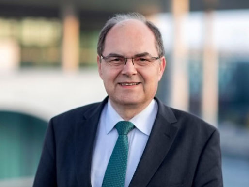 Kristijan Šmit okrenuo leđa opoziciji, priznao pobjedu Milorada Dodika?