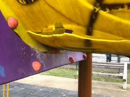 Dječije igralište u Adi nije bezbjedno za igru: Roditelji ogorčeni