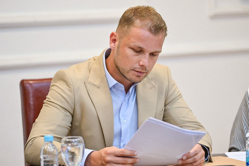 Narodni front o obećanjima Stanivukovića: Kolektori nisu tema za prepucavanje, nego prioritet