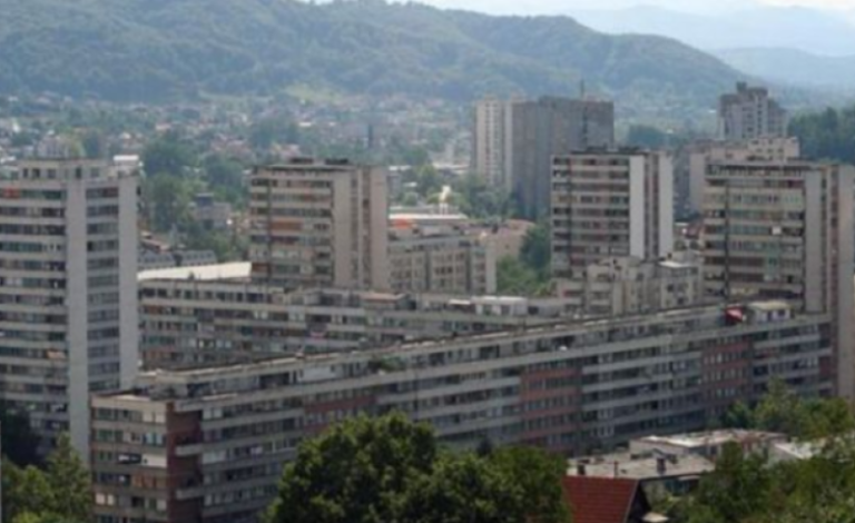 Izbjegavati boravak napolju: U Tuzli vazduh jutros nezdrav