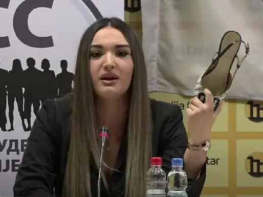 Studentica iz Srbije postala tema ismijavanja jer je na konferenciji skinula štiklu: Zanati izumiru