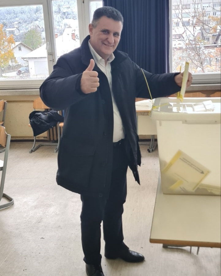 VLADO ĐAJIĆ GLASAO: Poručio građanima da je svaki glas važan za budućnost Srpske FOTO