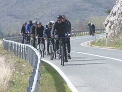 Biciklisti iz Ljubinja krenuli na hodočašće u manastir Ostrog